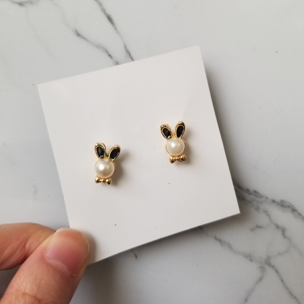 Bunny Pearl Stud Earrings